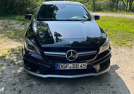 Mercedes-Benz CLA 45 AMG CLA 45 4MATIC AMG