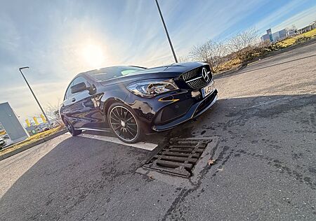 Mercedes-Benz CLA 180 AMG Line AMG Line