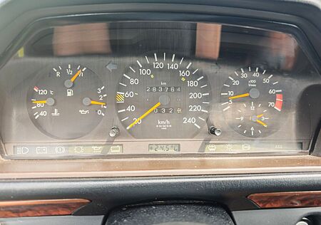 Mercedes-Benz 300 CE