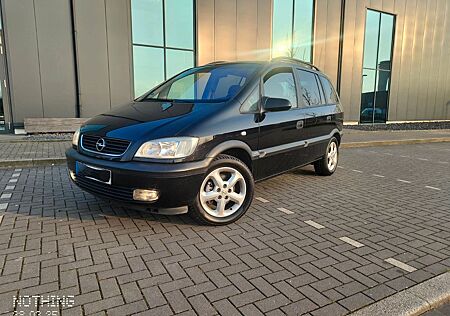 Opel Zafira 1.8 16V Elegance Elegance
