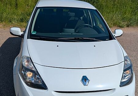 Renault Clio Dynamique TCE 100 Eco2 Dynamique