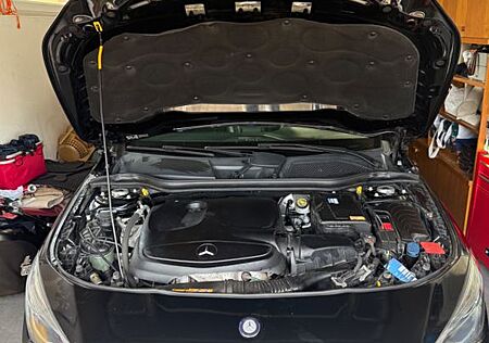 Mercedes-Benz CLA 180 Edition 1 Edition 1
