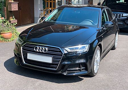 Audi A3 1.4 TFSI COD ULTRA S-LINE LED APPLE CP