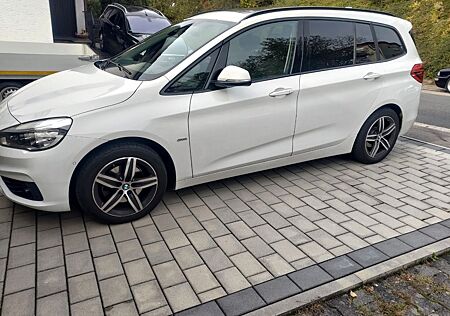 BMW 2er Gran Tourer 218i Sport Line Automatik AHK PANO