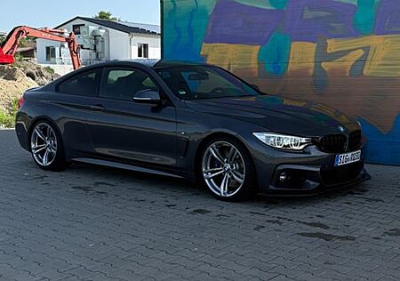 BMW 435i xDrive Coupé / M - Paket / deutsches KFZ