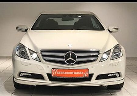 Mercedes-Benz E 350 Coupé CGI BlueEFFICIENCY ELEGANC...