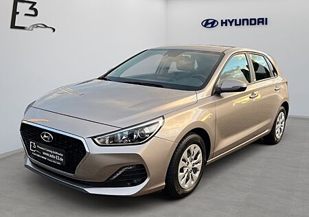 Hyundai i30 1.0 Turbo 6-MT Select Navigations-Paket