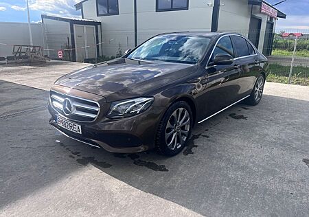 Mercedes-Benz E 200 AVANTGARDE Autom. AVANTGARDE
