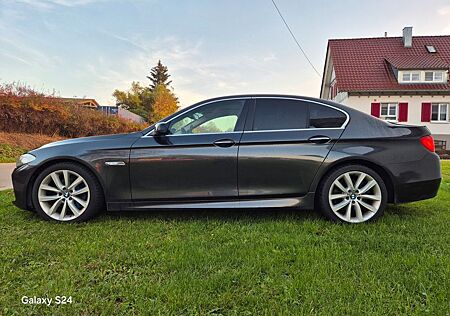 BMW 530d Sitzheizung Schiebedach Bi-Xenon