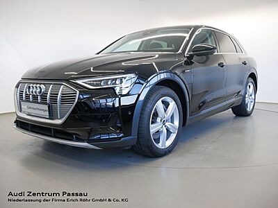Audi e-tron 55 quattro advanced LED AHK PANO HEAD-UP