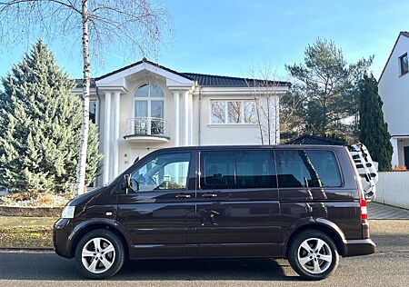 VW T5 Multivan Volkswagen Highline/Concern/AHK/STD.HZG/2 Hand