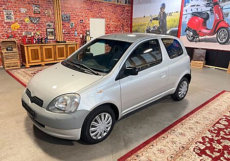 Toyota Yaris 1.0 linea eco, Bluetooth, DAB
