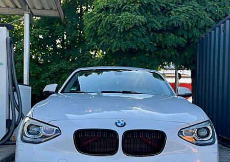 BMW 116i Sport Line Sport Line