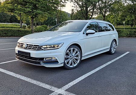 VW Passat Variant Volkswagen Passat 2.0 TDI 4M R-Line Highli 360 PANO Oryxw.
