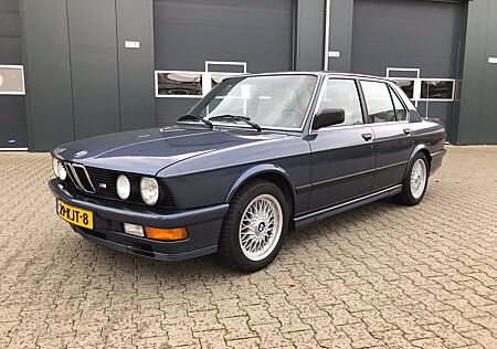 BMW 535 E28 M535i Automaat