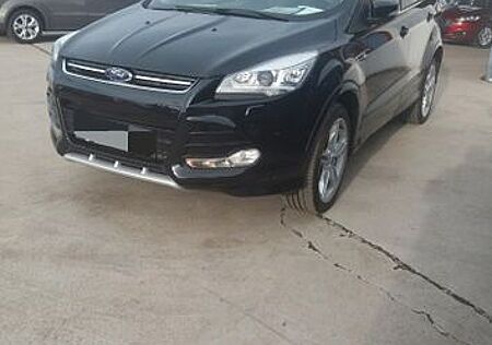 Ford Kuga 2,0 TDCi 4x4 110kW Individual PowerShif...