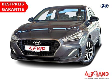 Hyundai i30 1.4 YES! Android Apple Kamera Spurhalte