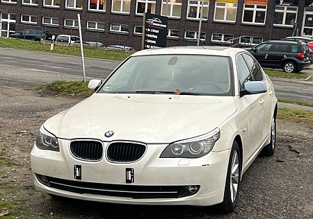 BMW 530i Klima Leder Navi Alufelgen