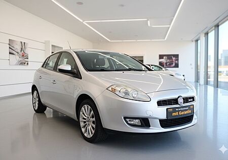 Fiat Bravo 1.9 8V Mjet Alu 17" große Inspektion