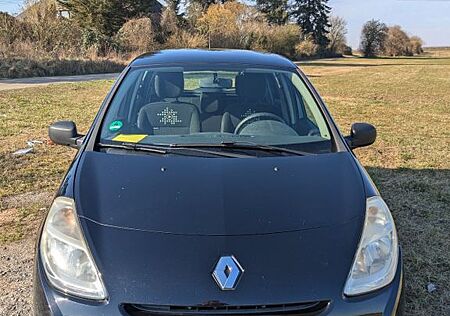 Renault Clio 1.2 16V Yahoo! Edition
