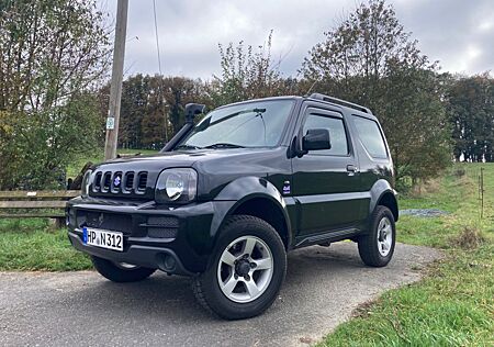 Suzuki Jimny 1.3 4WD Black and White Scheckheftgepflegt