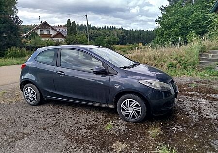Mazda 2 1.3 Independence Sport (reparaturbedürftig)