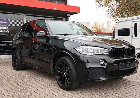 BMW X5 xDrive 30 d/LED/M-Paket/Pano/H&K/Scheckheft