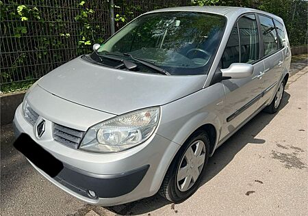 Renault Scenic 1.9 dCi 7 Sitzer