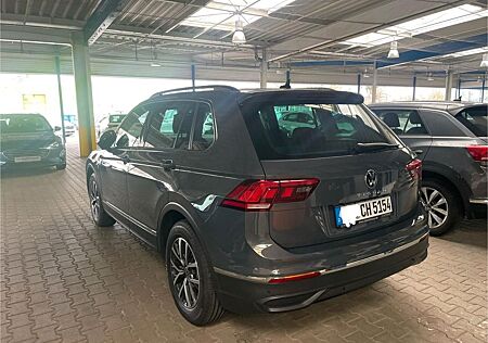 VW Tiguan Volkswagen 2.0 TDI SCR 90kW Life Life ++Harman Kardo