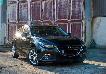 Mazda 3 2.0 SKYACTIV-G 120 Sports-Line TÜV NEU AHK