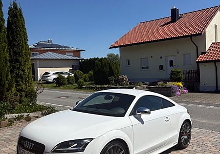 Audi TTS Coupe 2.0 TFSI S tronic quattro -