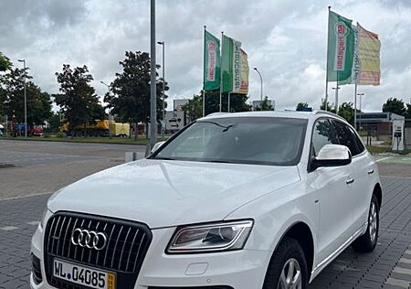 Audi Q5 2.0 TDI S tronic quattro -