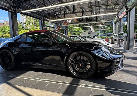 Porsche 992 Targa 4 GTS nur 3800 KM Lift,LED Matrix,Bose