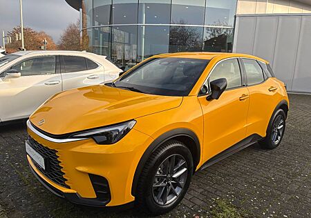 Lexus LBX FWD LED CAM CarPlay SHZ PDC