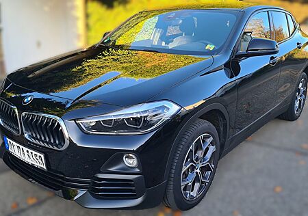 BMW X2 xDrive20i Advantage Plus, 1. Hand