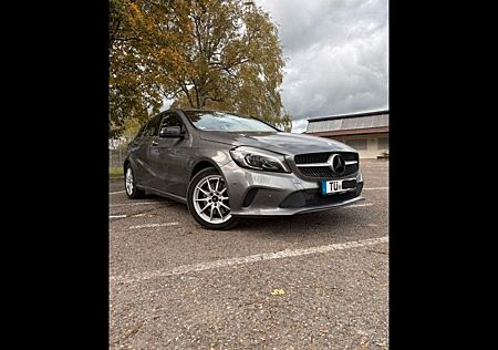 Mercedes-Benz A 250 (Sportpaket)