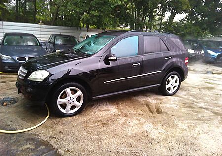 Mercedes-Benz ML 320 gebraucht kaufen Mercedes-Benz ML 320 CDI 4MATIC SCHPORT PAKET VOLLL TUF 10 27