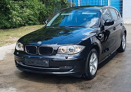 BMW 118 Xenon Klimautomatik PDC Vorne Hinte TUV NEU