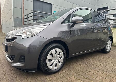 Toyota Verso-S LIFE S AUTOMATIK 1.HAND/AHK/RFK/TEMPO