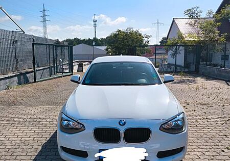 BMW 114i -