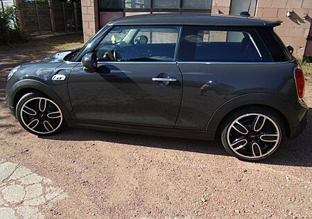 Mini Cooper SD Cooper S 2,0D 170PS JCW 18" Tüv NEU !!