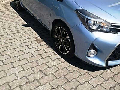 Toyota Yaris 1,5-l-VVT-i Hybrid CVT  Lounge