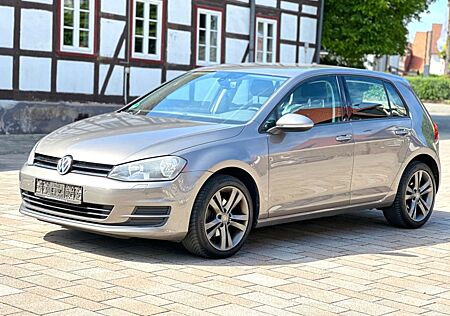VW Golf Volkswagen VII Lim. Trendline BMT 1.2 Parktronik Klima