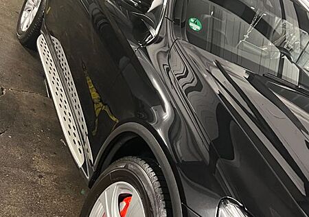 Mercedes-Benz GLC 300 4MATIC AMG Line Autom. AMG Line