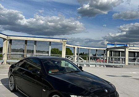 BMW 330d M Paket Coupé Limited Sport Edition