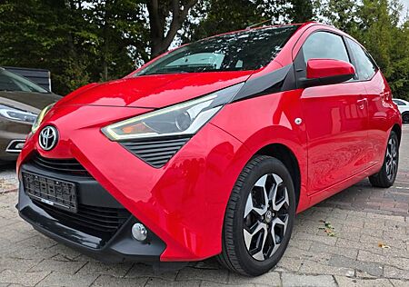 Toyota Aygo (X) Aygo -play Team D 1 Hand