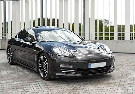 Porsche Panamera 4S S