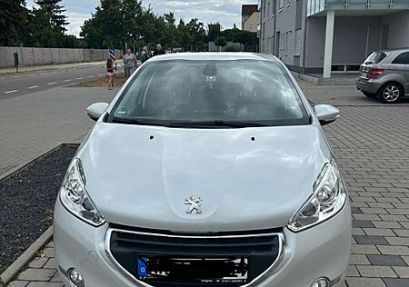Peugeot 208 1.2 Allure PureTech 82 Allure