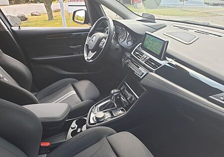 BMW 2er 220 Active Tourer 220i Sport Line Sport Line