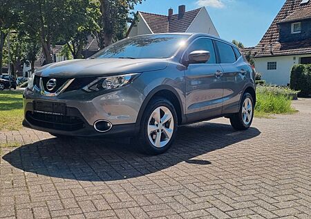 Nissan Qashqai 1.2 *1.HAND*SCHECKHEFT*360°KAMERA*AHK